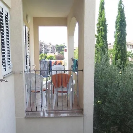Studio In With Balcony, Air Condition, Wifi Daire *